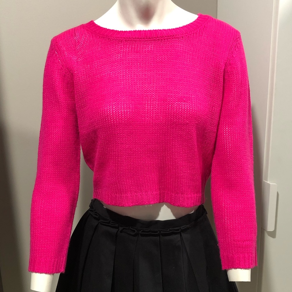 knitted cropped sweater size Med